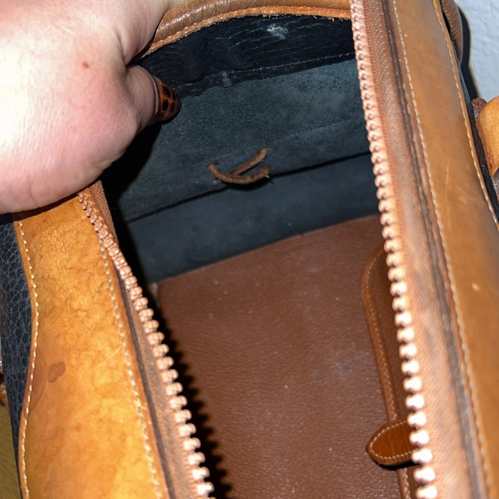 Dooney & Bourke Vintage Gladstone Khaki/British Tan - Picture 14 of 17